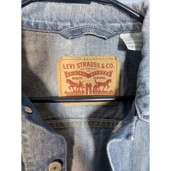 Levis Trucker Vest Blue Denim Mens Size M 4 Pockets American Flag Back - Picture 3 of 7